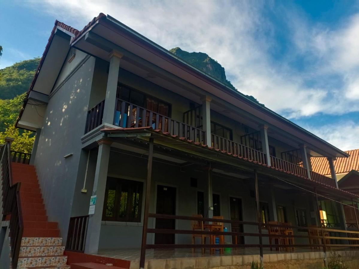 Khamphan Guesthouse Nong Khiaw Exterior photo
