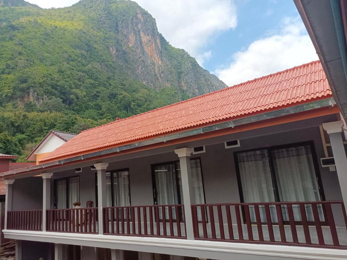 Khamphan Guesthouse Nong Khiaw Exterior photo