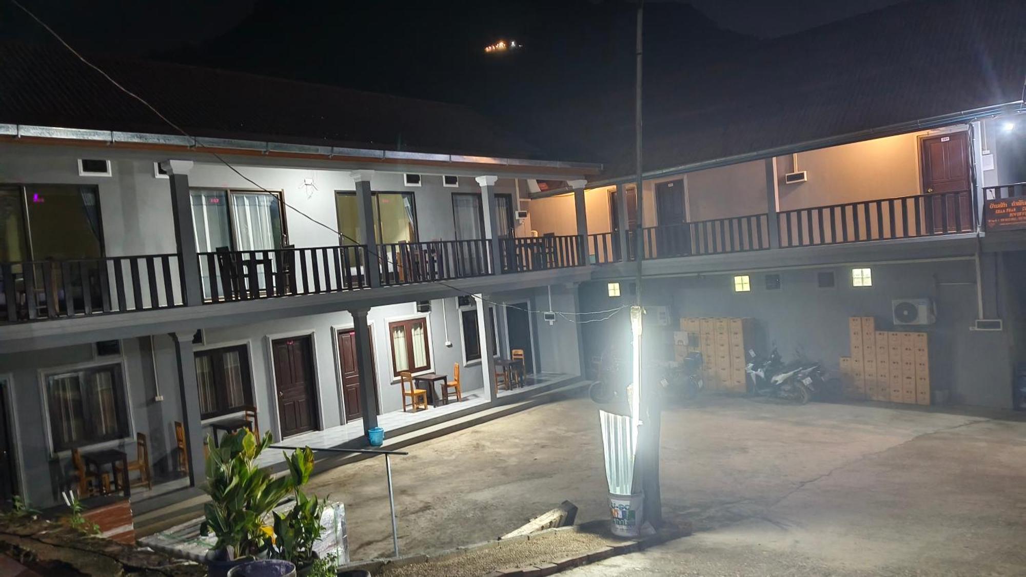 Khamphan Guesthouse Nong Khiaw Exterior photo